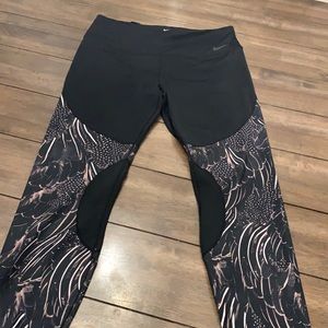 Women’s xxl Nike dri fit leggings